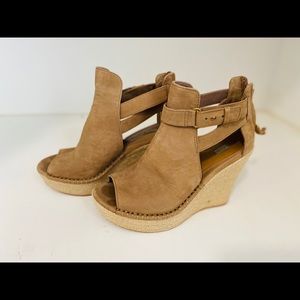 Ugg Jolina Sandal